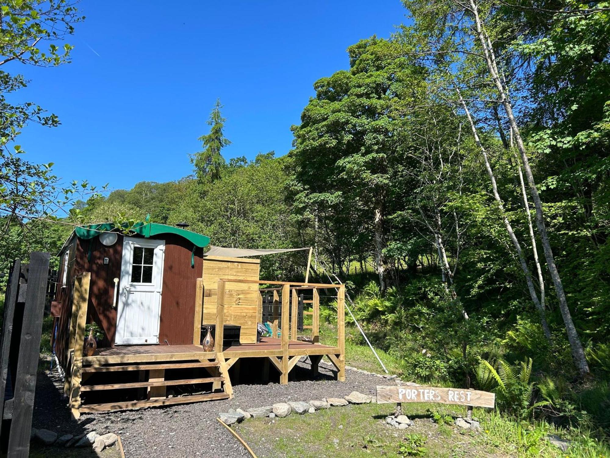 Appin Holiday Homes -Caravans, Lodges, Shepherds Hut And Train Carriage Stays Exteriör bild