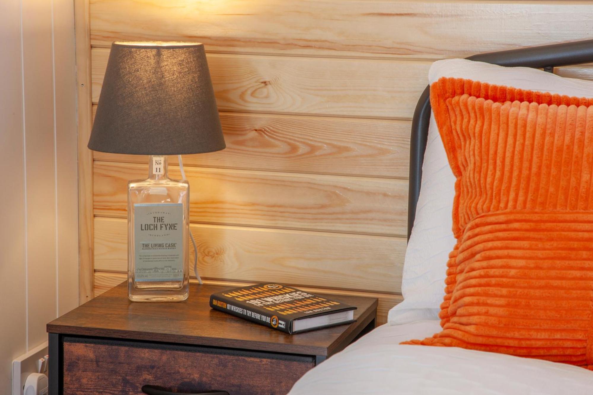 Appin Holiday Homes -Caravans, Lodges, Shepherds Hut And Train Carriage Stays Exteriör bild