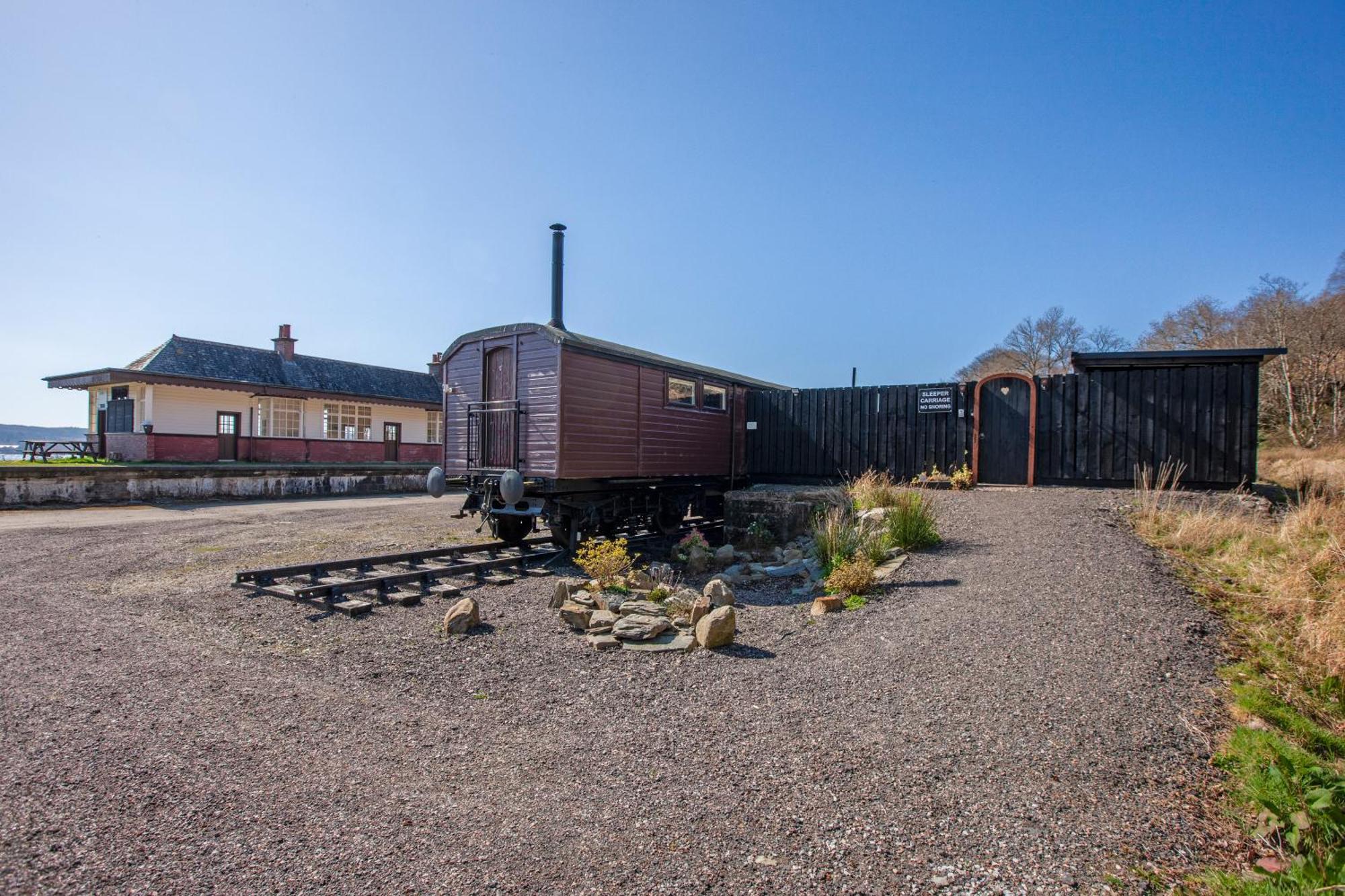 Appin Holiday Homes -Caravans, Lodges, Shepherds Hut And Train Carriage Stays Exteriör bild